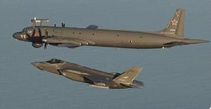 俄核轟炸機突飛越波羅的海! F-35戰機緊急升空「扮飛」 北約憂 : 恐引爆三戰