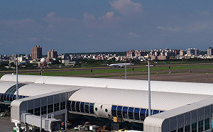 避免「小港機場新航廈工程」土方之亂！民航局跨部會實地勘查強化管理