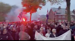 (影）荷蘭難民安置引爆街頭衝突! 地方政府緊急縮減收容名額滅火