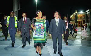 中國干預賴清德出訪　林佳龍任特使抵史瓦帝尼：台灣不會被困住