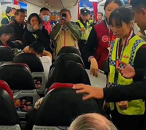 管仁健觀點》鬧機的「拆那姐」為何大喊「我是CHINA」？