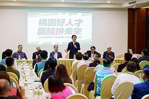 賴清德赴桃園整軍　宣布許信良任榮譽主委助黃世杰拚翻轉