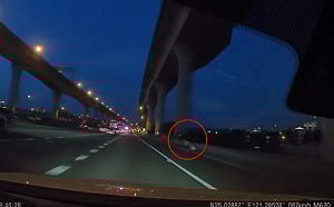 國道路肩漫步！行人不熟路況誤闖 警開罰最高6000元