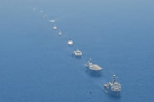 「肩並肩26」軍演  美菲日澳加5國11艦聯合編隊南海航行