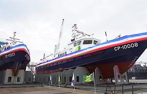 財政部關務署「海安艇」「海誠艇」命名下水　台船新造100噸級巡緝艇高雄亮相