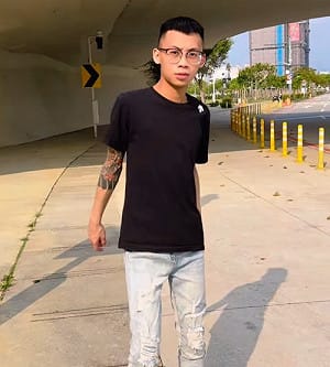 網紅遭警上門逮人硬控7小時！怒發文「只因刺青位置雷同就抓人」 