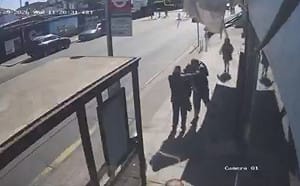 (影) 倫敦街頭驚傳恐襲! 2猶太人遭刺 穆斯林武裝稱負責 內閣急開COBRA會議