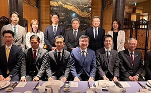 自民黨青年局長率11人團訪台相挺! 李逸洋感謝國際友人關鍵時刻支持