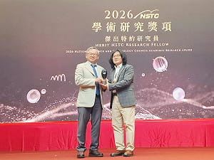 繼獲得教育部學術獎  東海教授何萬順再榮膺國科會傑出特約研究員獎