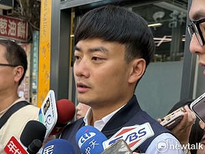 沈伯洋指台獨黨綱被覆蓋　殷瑋酸：人間魔術師