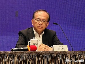 淡江大橋機車道過窄挨批  交部：寬度合規 遇事故有應變方案