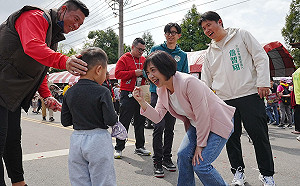 國防軍購預算遭砍4700億  何欣純辦公室批：江啟臣表現完全不及格