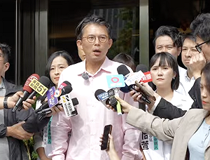 柯昱安爆柯文哲嫌黨徽設計貴　黃國昌：更關心政府有無濫花納稅錢