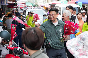 母親節提「雄愛媽媽三大承諾」 賴瑞隆：做媽媽最堅強後盾