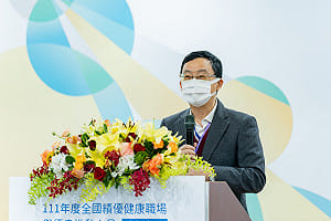 重建中心執行長被爆論文抄襲  勞動部：已尊重其規劃、同意離職  