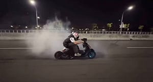高中生借改裝車「燒胎」PO網！警逮人下場曝   網轟：太囂張  