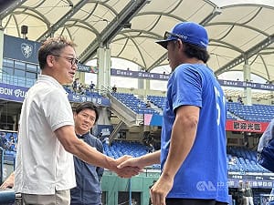 中嶋聰訪新莊棒球場　盼更多台灣好手挑戰日職