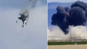 (影) 美航空展驚傳空難！2架 E/A-18G 電戰機相撞墜毀 現場畫面曝光