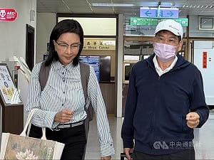 誣指張淑娟涉緋聞案二審  周玉蔻交手機駁講好
