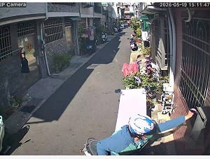 台南出現隨機送錢怪客！里長急澄清：選舉要到了別害我
