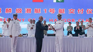 中軍售「巴鐵」擴大! 交付首艘「漢果」級潛艇 護衛艦、戰機、導彈跟著來