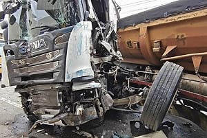 彰化連2天爆毒駕 上午砂石車失控波及休旅車機車3傷