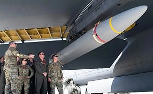 美國空軍「升級」ARRW高超音速飛彈  砸2.96億美元加末端導引成艦艇殺手