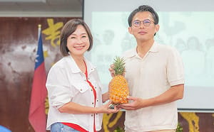 果貿社區合體黃國昌    柯志恩轟綠營：司法淪政治打手、民主只剩口號