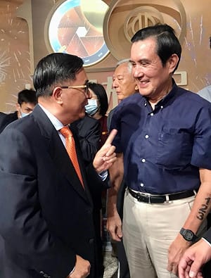 陳水扁貼「手指馬英九」圖控：特偵組教唆偽證咬扁  