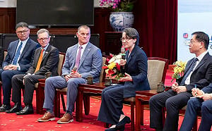 接見美台商業協會訪團 蕭美琴：正在思考國防特別預算的補救方案 