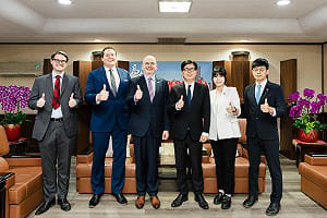 陳其邁見AIT處長談供應鏈合作　高雄鎖定AI、矽光子搶全球商機