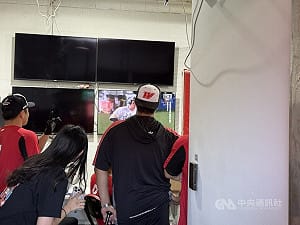 徐若熙先發6局無失分飆速157　龍隊友關注歡呼