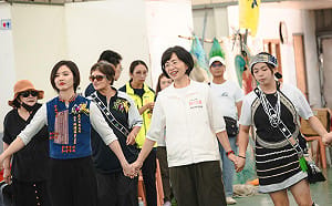 我是原住民媳婦！蘇巧慧現身原民祭儀秀族語  族人嗨翻：新北未來靠妳了