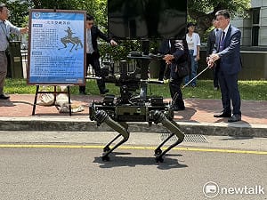分析》機器狗亮相！台灣拚非紅供應鏈  對決中國「機器狼群」仍有三大挑戰（影）