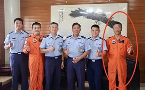 空軍T-34失事2飛官殉職！官校同窗哀悼：多了一個每天要思念的人