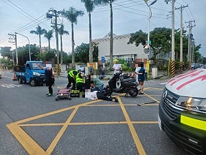 花蓮市機車撞上8旬老夫妻　1死1重傷