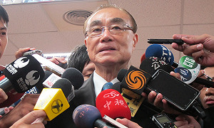 馮世寬：一度在彭佳嶼   偵測到飛行員個裝訊號