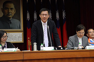 回應台灣競爭力社群民調 張廖萬堅：民調不應淪為政爭工具