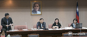 綠委提議聯席審查一例一休　藍委質疑居心為何