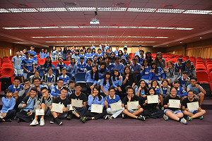 明道中學午間論壇  學生開講分享行旅感動