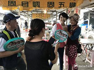 陳亭妃善化掃街 三奈米進駐善化再起飛
