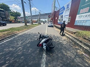 涉刺傷等紅燈機車騎士 高雄8旬翁遭逮稱認錯人