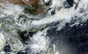 南海「西南氣流」進逼！雨勢將不如預期？鄭明典點出關鍵轉折
