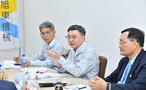 卓榮泰：4年投入200億推動智慧機器人產業發展