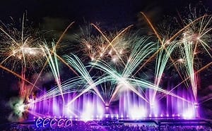 碧潭水舞季6/14閉幕倒數！300秒巨型煙火 雙菱形水舞空中共舞