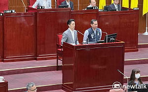 簡舒培質疑天價遮陽傘挪用平均地權基金　蔣萬安、都發局稱符合用途