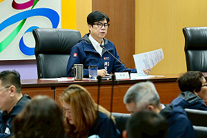 陳其邁市政會議關注防汛、密切監控水情 下週端節龍舟賽登場、精彩可期