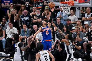 等了53年　布朗森狂轟45分率尼克NBA封王