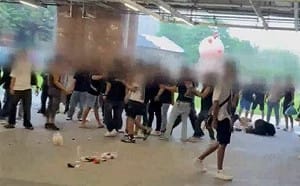 台中車站移工大亂鬥！警方火速逮11人 僅4人合法居留