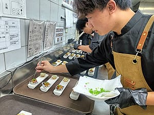 (影)弘光科大《Formosa 75°》餐會 頂級星級主廚聯手指導 翻轉當令食材美味輪廓